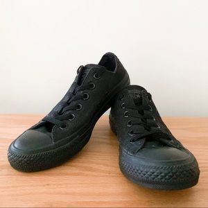 Converse black low top sneakers